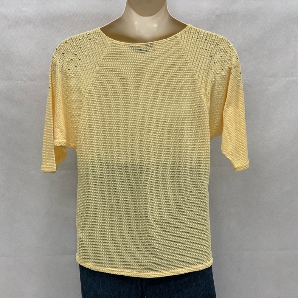 SJS yellow knit top with pearls and silver accents - Picture 4 of 6